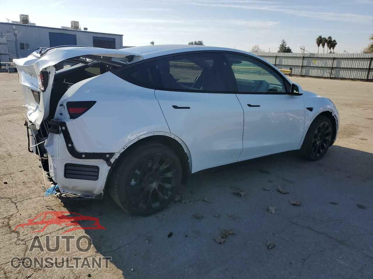 TESLA MODEL Y 2024 - 7SAYGDEE4RF164976