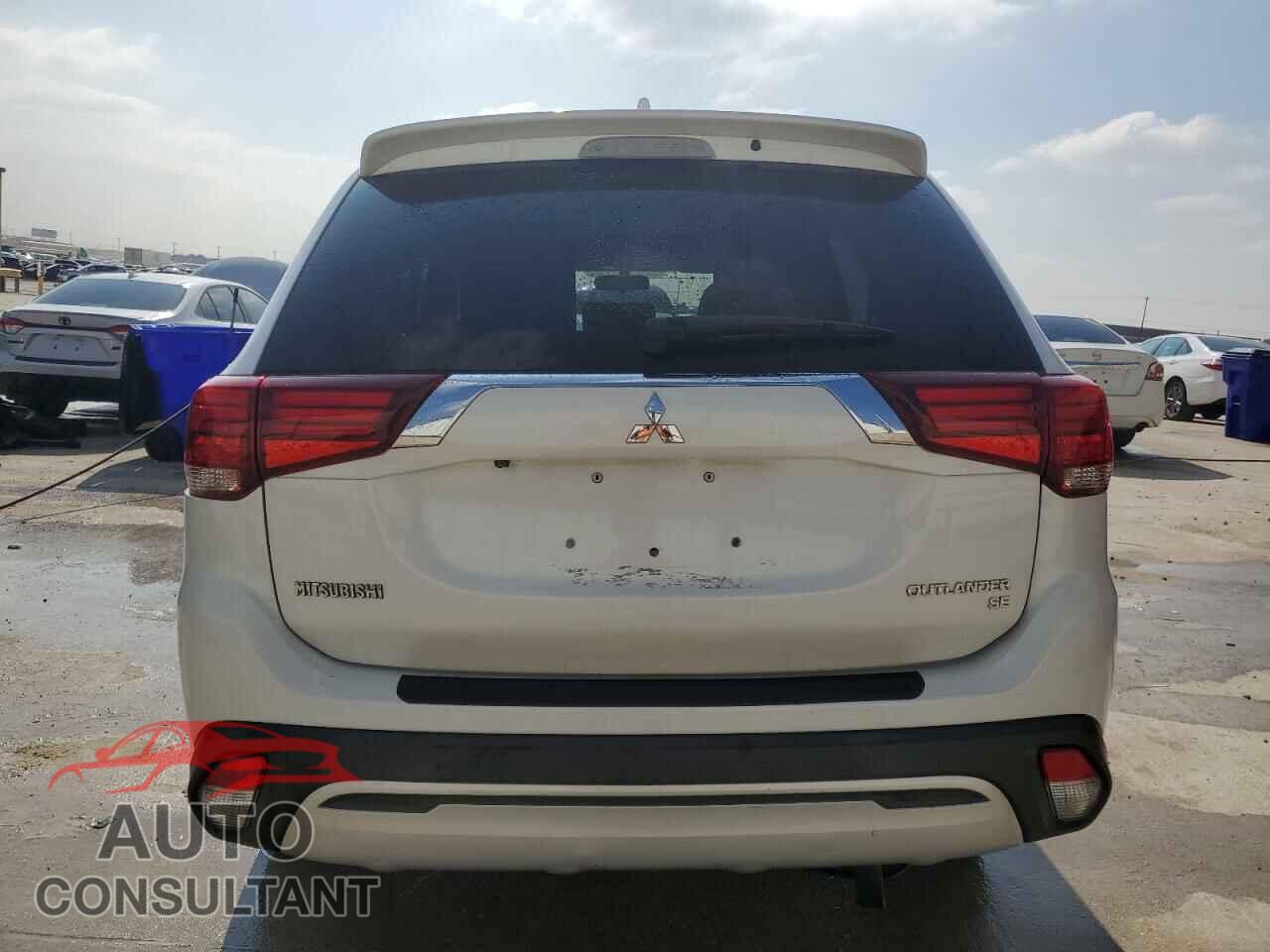 MITSUBISHI OUTLANDER 2019 - JA4AD3A34KZ014981