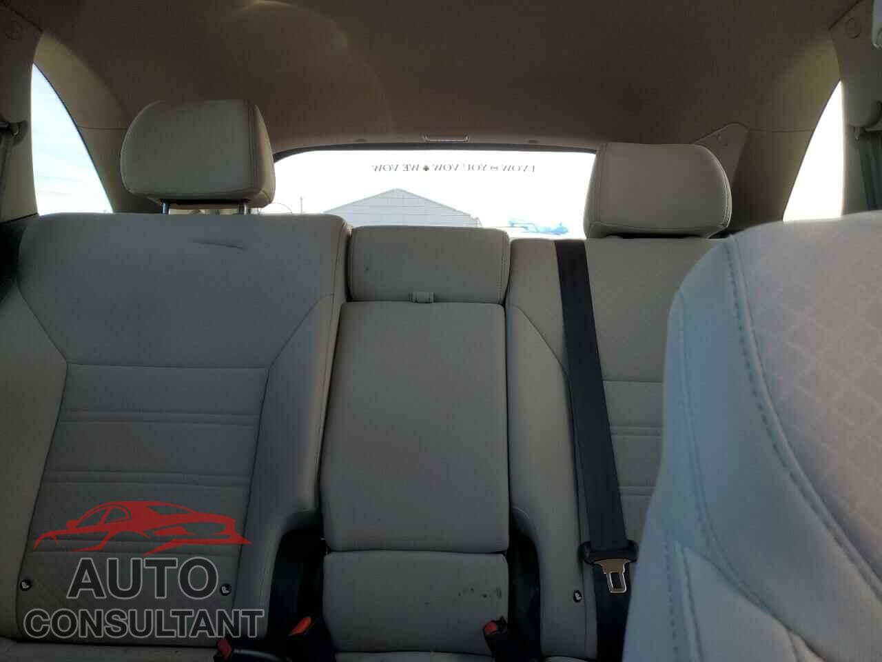 KIA SORENTO 2019 - 5XYPG4A36KG507878