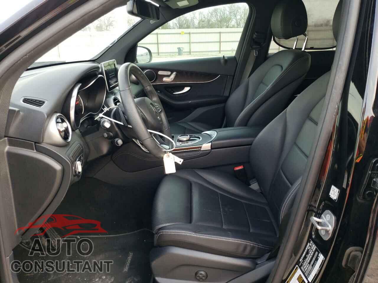 MERCEDES-BENZ GLC-CLASS 2018 - WDC0G4KB8JV091972
