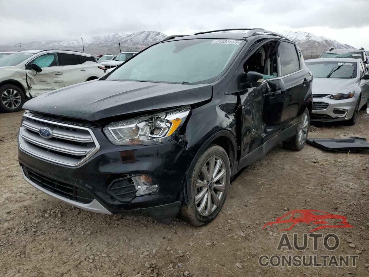 FORD ESCAPE 2017 - 1FMCU9JD7HUA96071