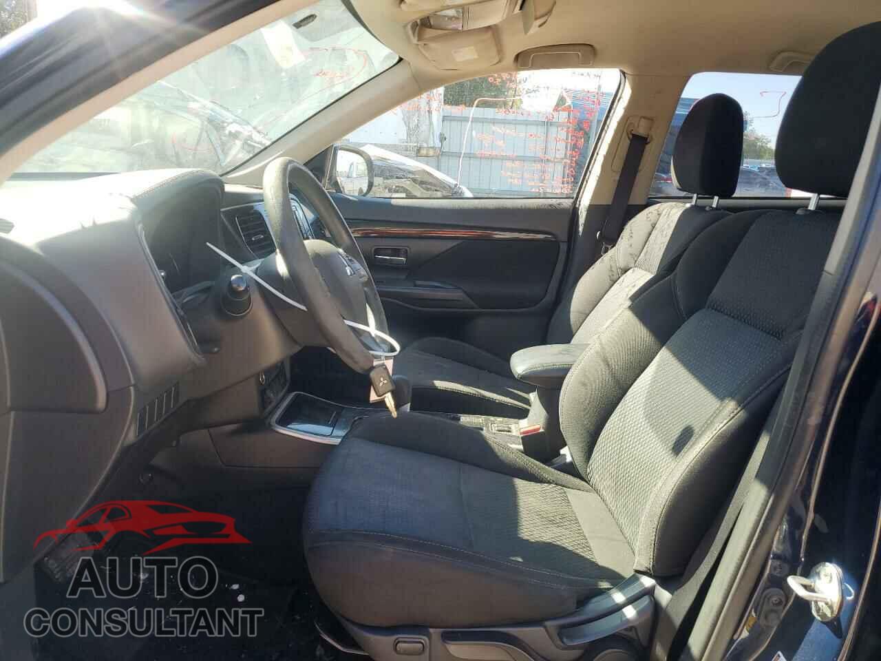 MITSUBISHI OUTLANDER 2020 - JA4AD2A34LZ034868