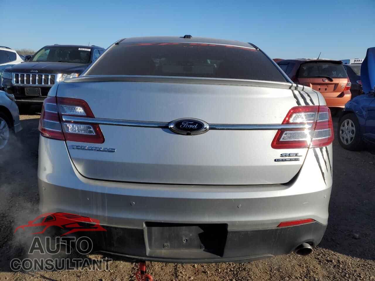 FORD TAURUS 2017 - 1FAHP2E82HG127799