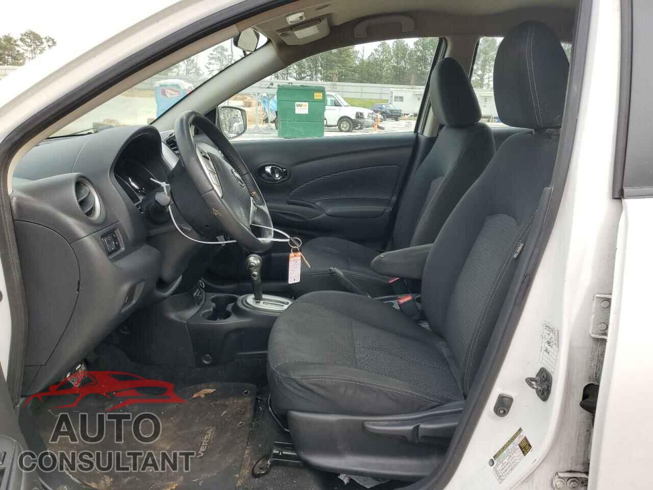 NISSAN VERSA 2018 - 3N1CN7AP3JL853888