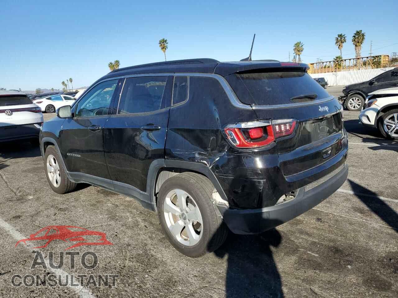 JEEP COMPASS 2018 - 3C4NJCBBXJT466591