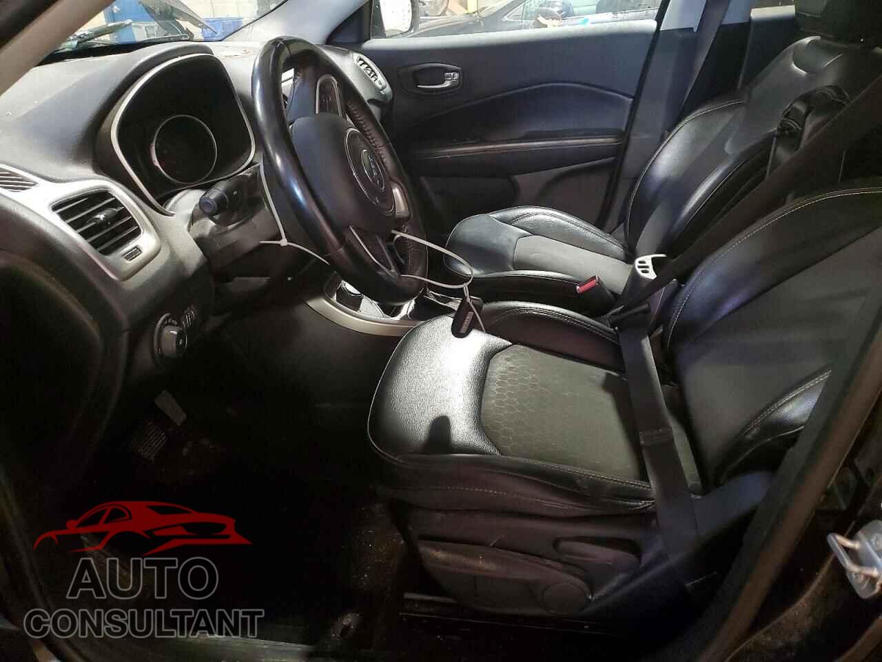 JEEP COMPASS 2018 - 3C4NJDBB5JT483434
