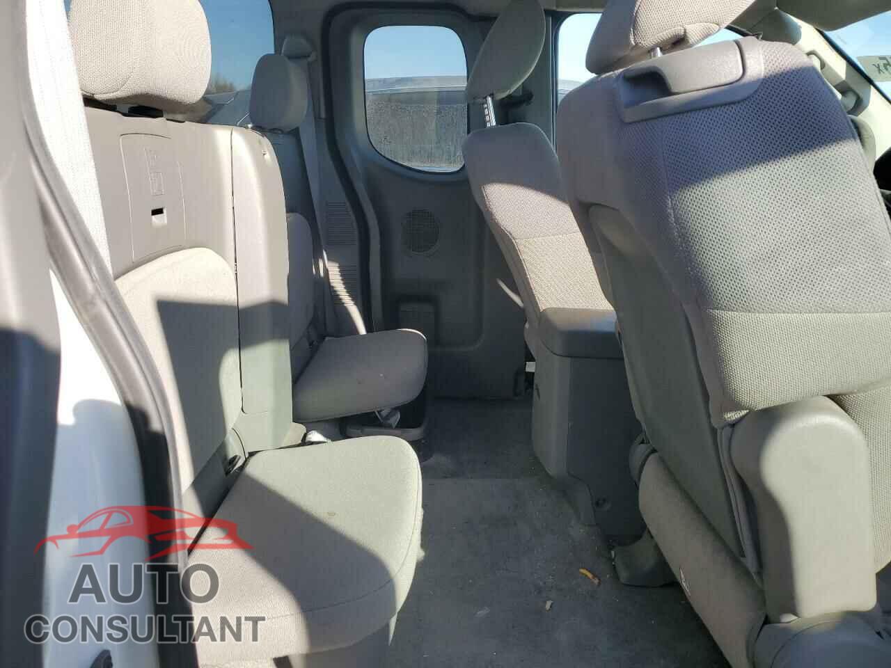 NISSAN FRONTIER 2013 - 1N6BD0CT3DN734883