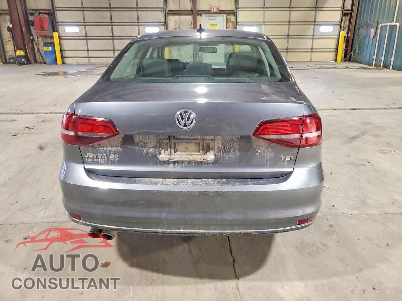 VOLKSWAGEN JETTA 2017 - 3VWDB7AJ5HM388800