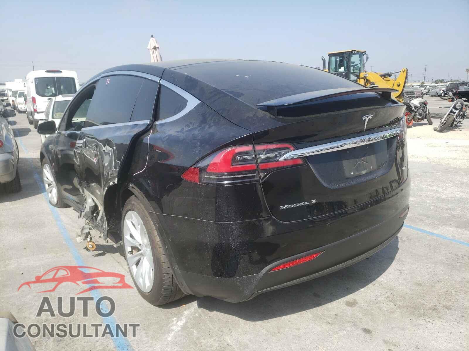 TESLA MODEL X 2016 - 5YJXCBE21GF005747