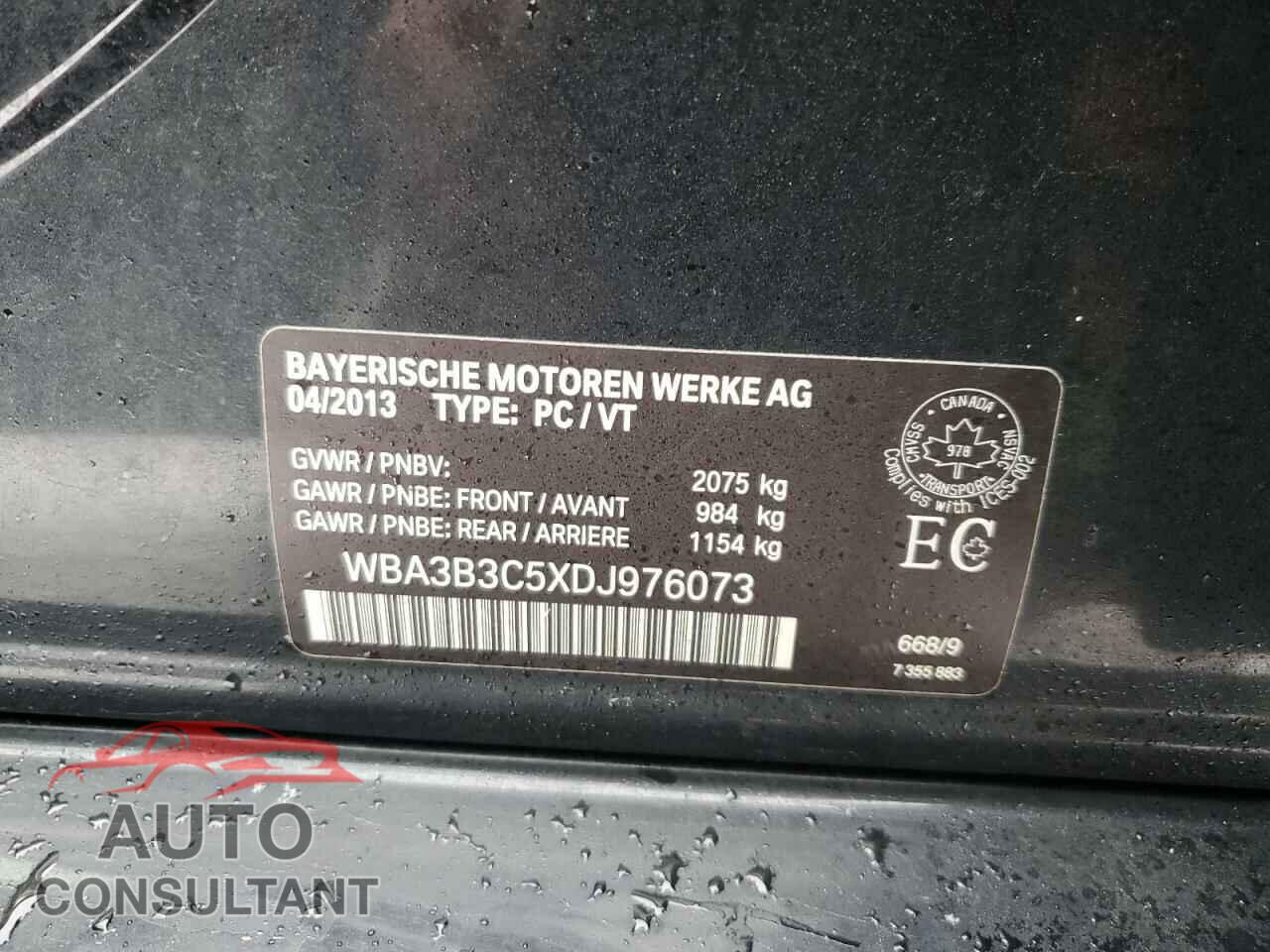BMW 3 SERIES 2013 - WBA3B3C5XDJ976073