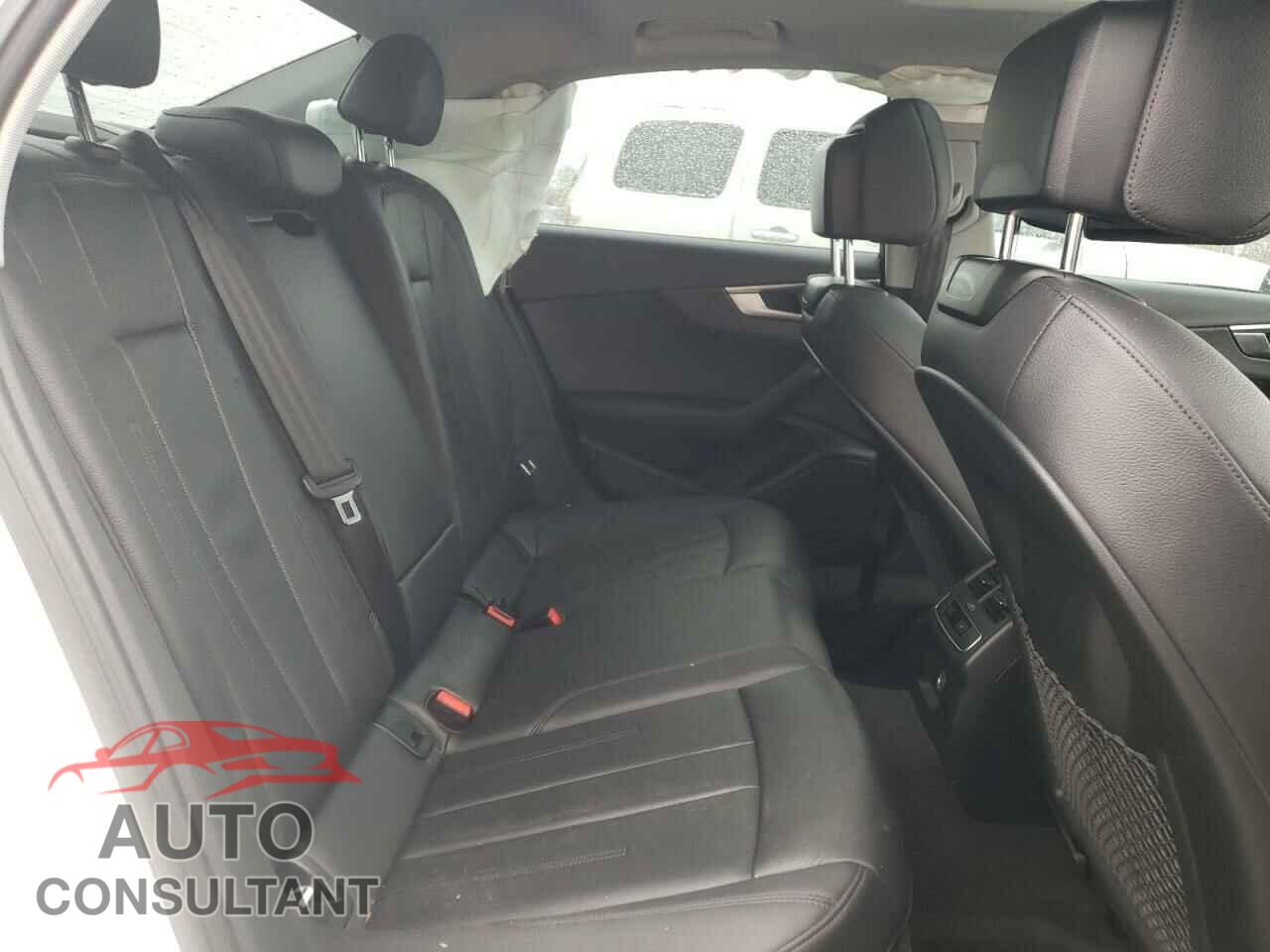 AUDI A4 2019 - WAUGMAF44KA112913