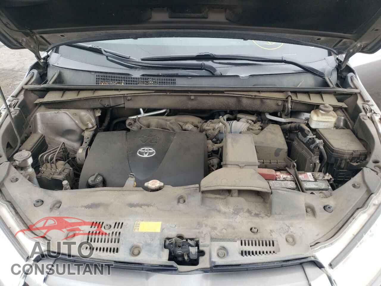 TOYOTA HIGHLANDER 2018 - 5TDZZRFH6JS258472