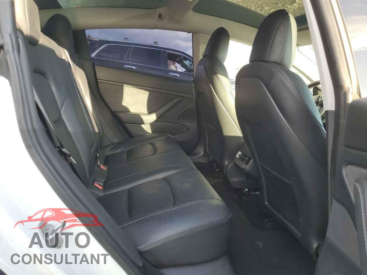TESLA MODEL 3 2021 - 5YJ3E1EB4MF939013