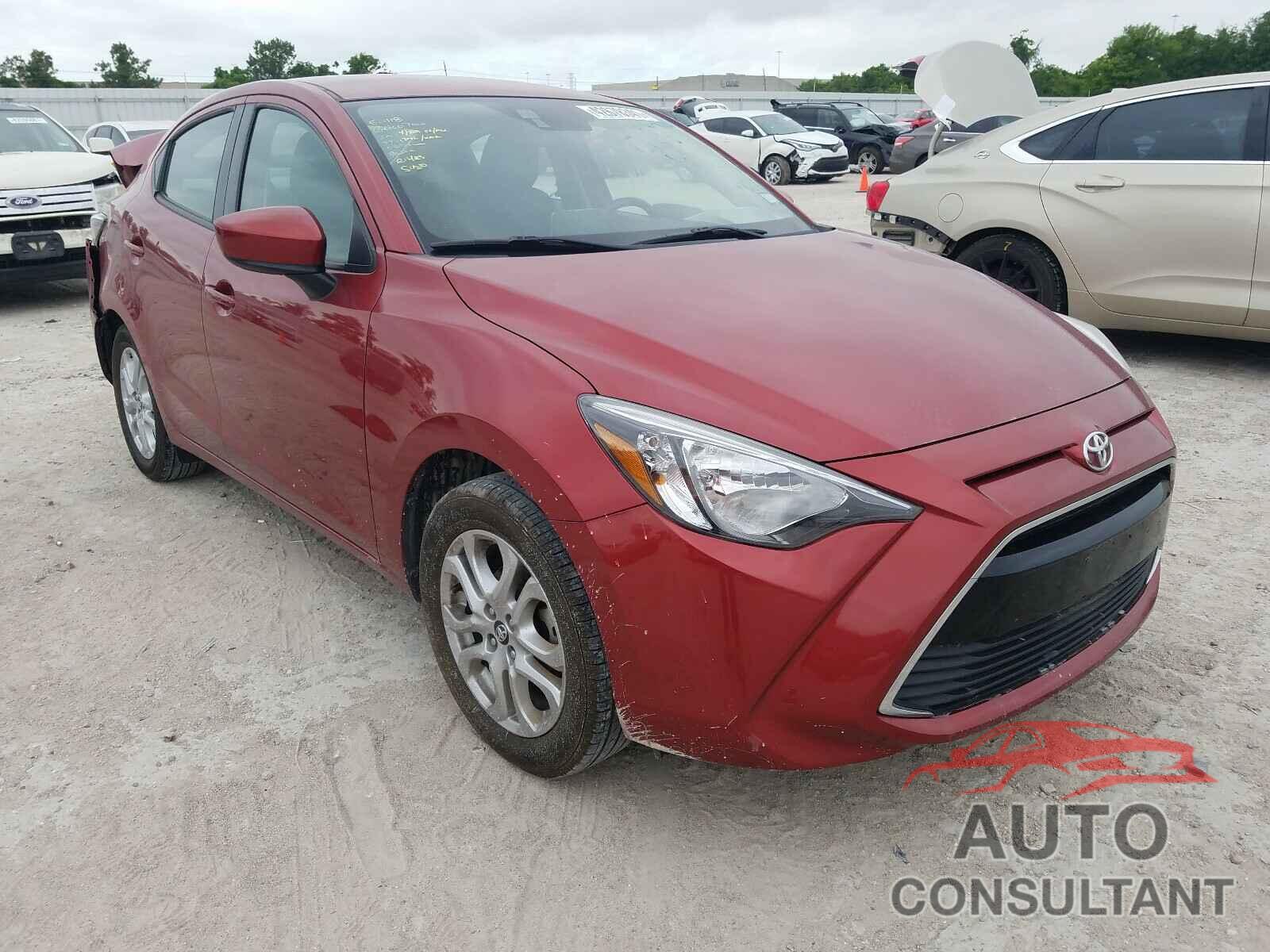 TOYOTA YARIS 2017 - 3MYDLBYV8HY157783