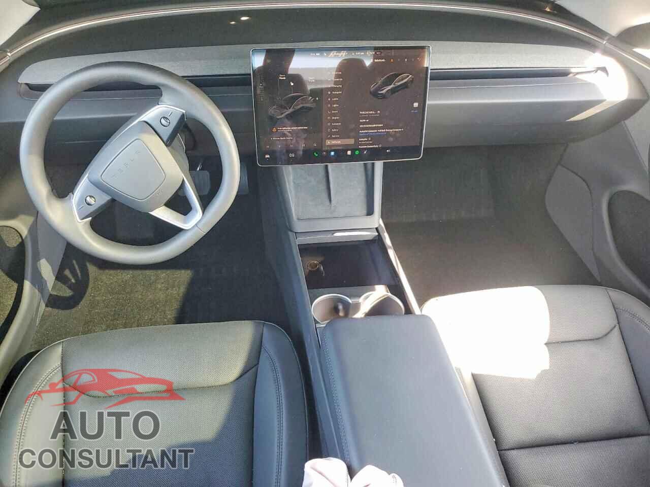 TESLA MODEL 3 2025 - 5YJ3E1EAXSF970884