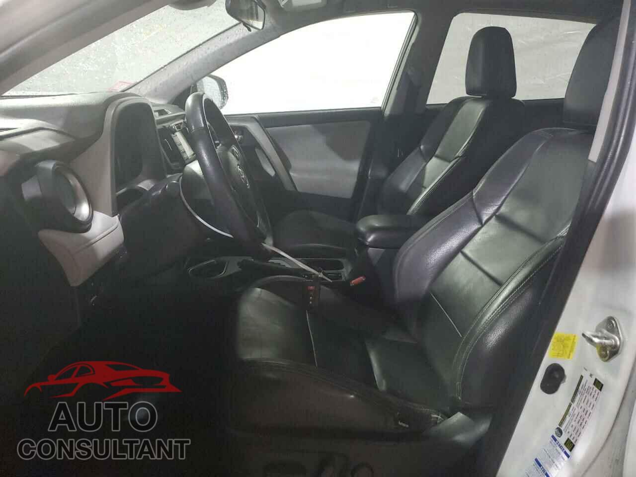 TOYOTA RAV4 2018 - 2T3RFREV5JW762042