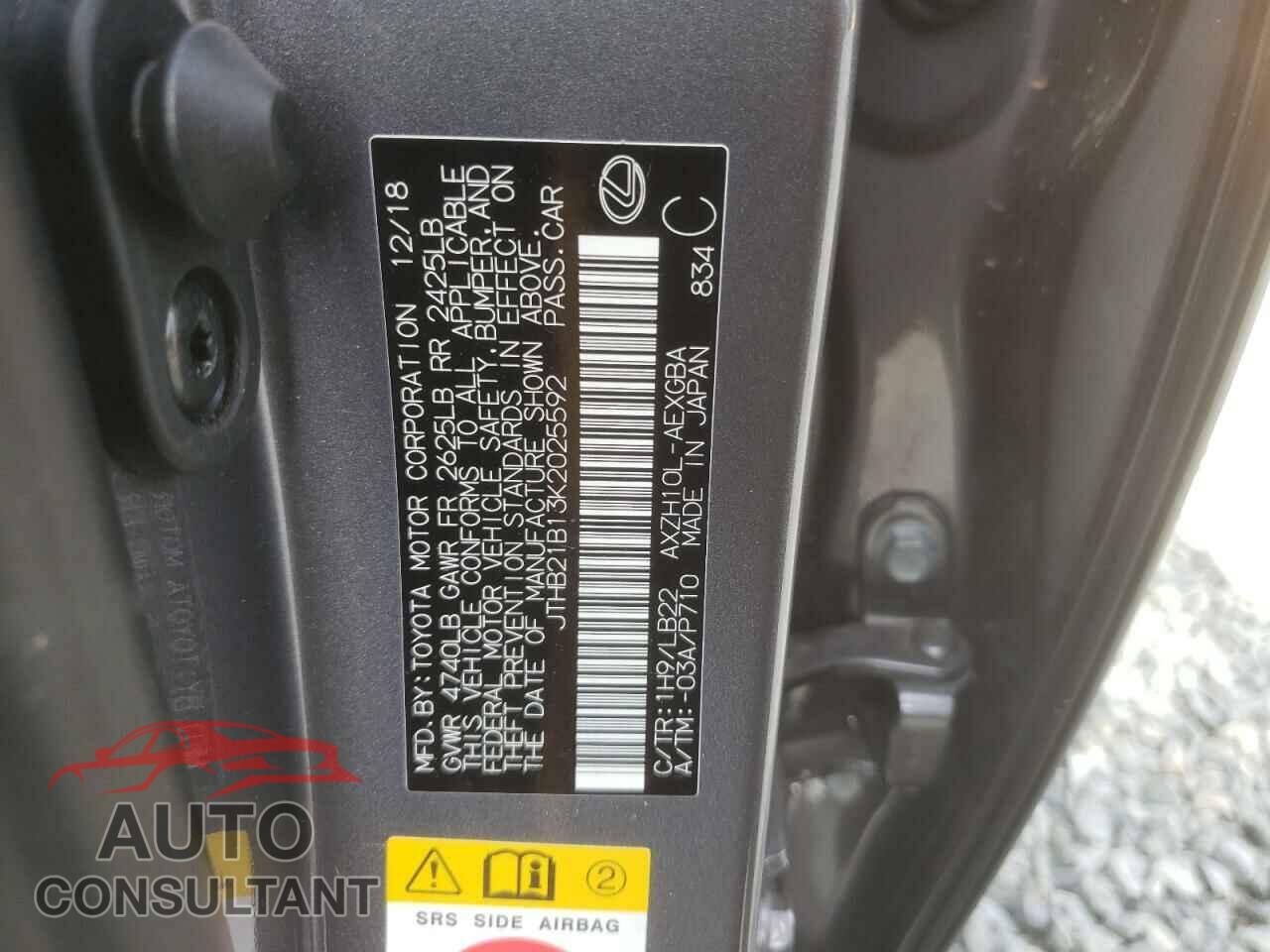 LEXUS ES300 2019 - JTHB21B13K2025592