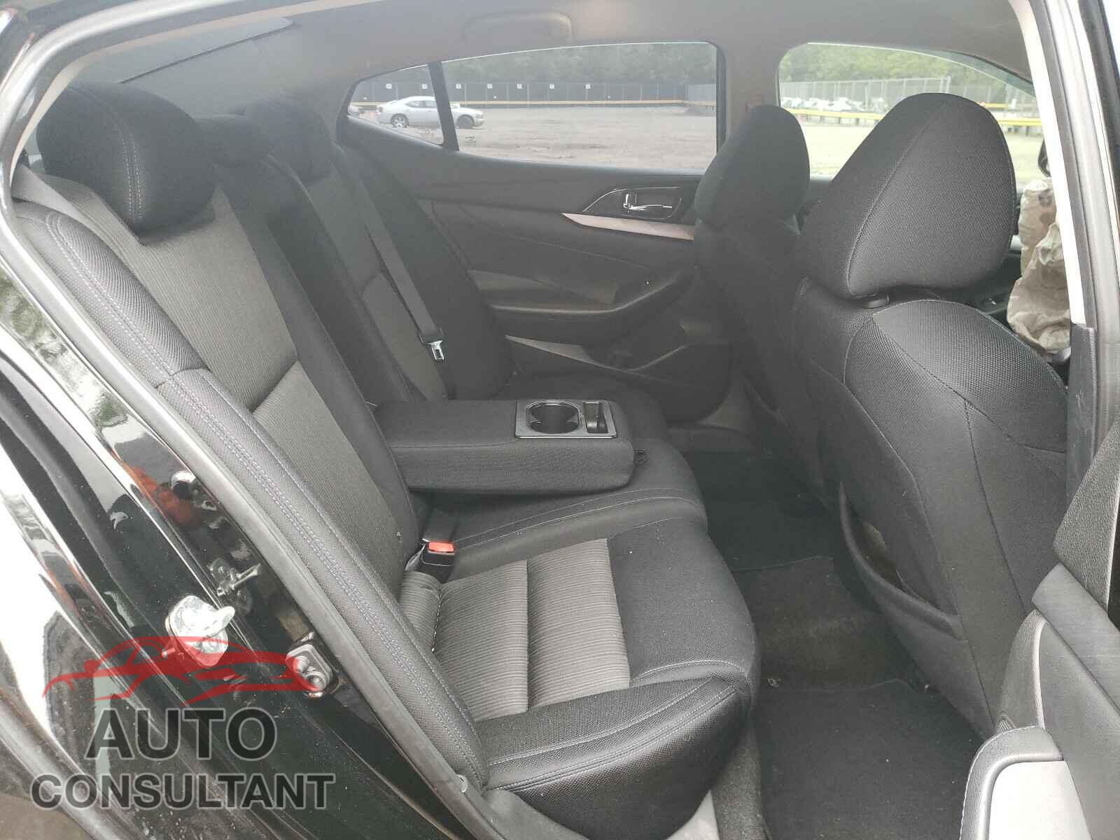 NISSAN MAXIMA 2016 - 1N4AA6AP7GC426749