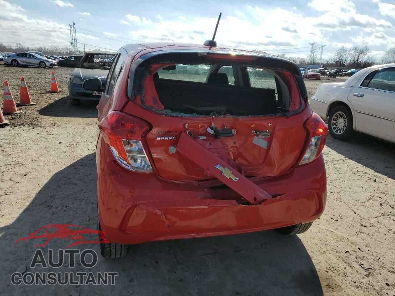 CHEVROLET SPARK 2018 - KL8CA6SA5JC430831
