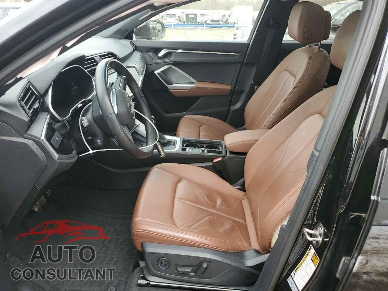 AUDI Q3 2021 - WA1EECF3XM1007283