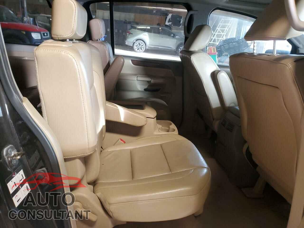 NISSAN ARMADA 2011 - 5N1AA0NE1BN617561
