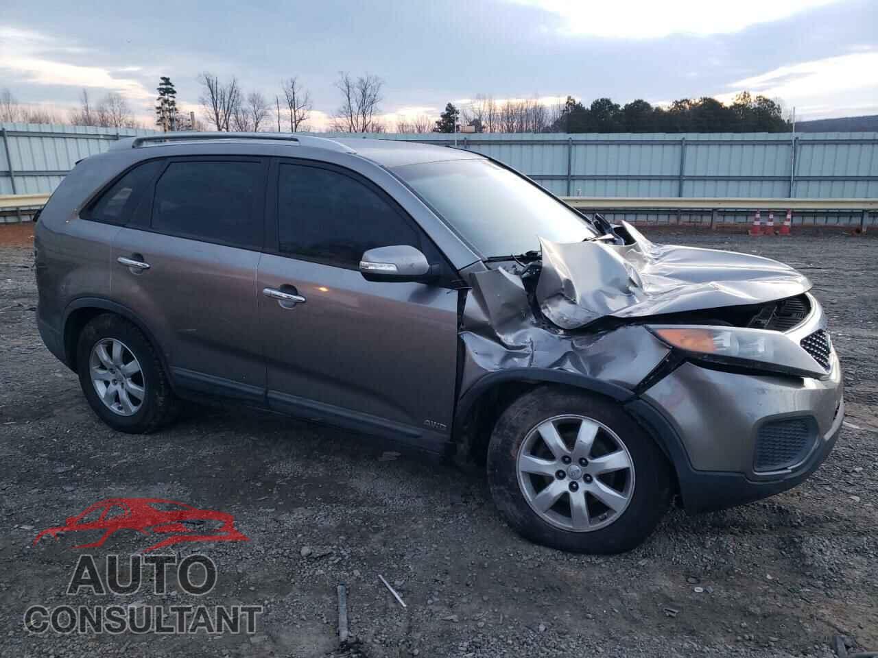 KIA SORENTO 2013 - 5XYKTDA24DG368043