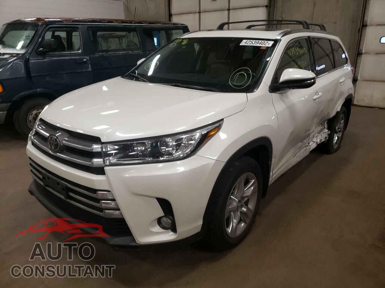 TOYOTA HIGHLANDER 2018 - 5TDDZRFH6JS906144