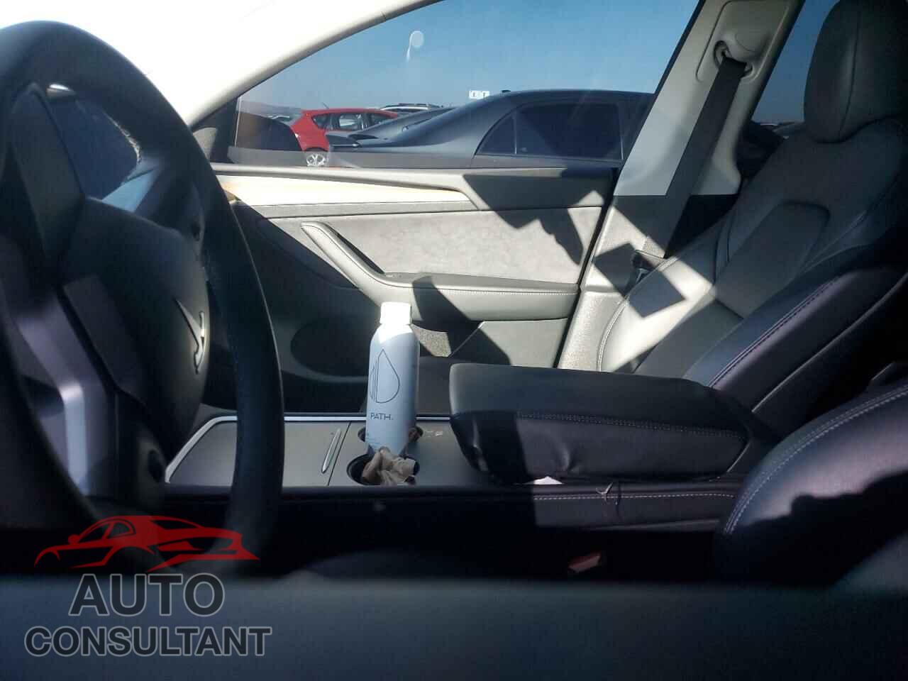 TESLA MODEL Y 2023 - 7SAYGDEF4PF754892