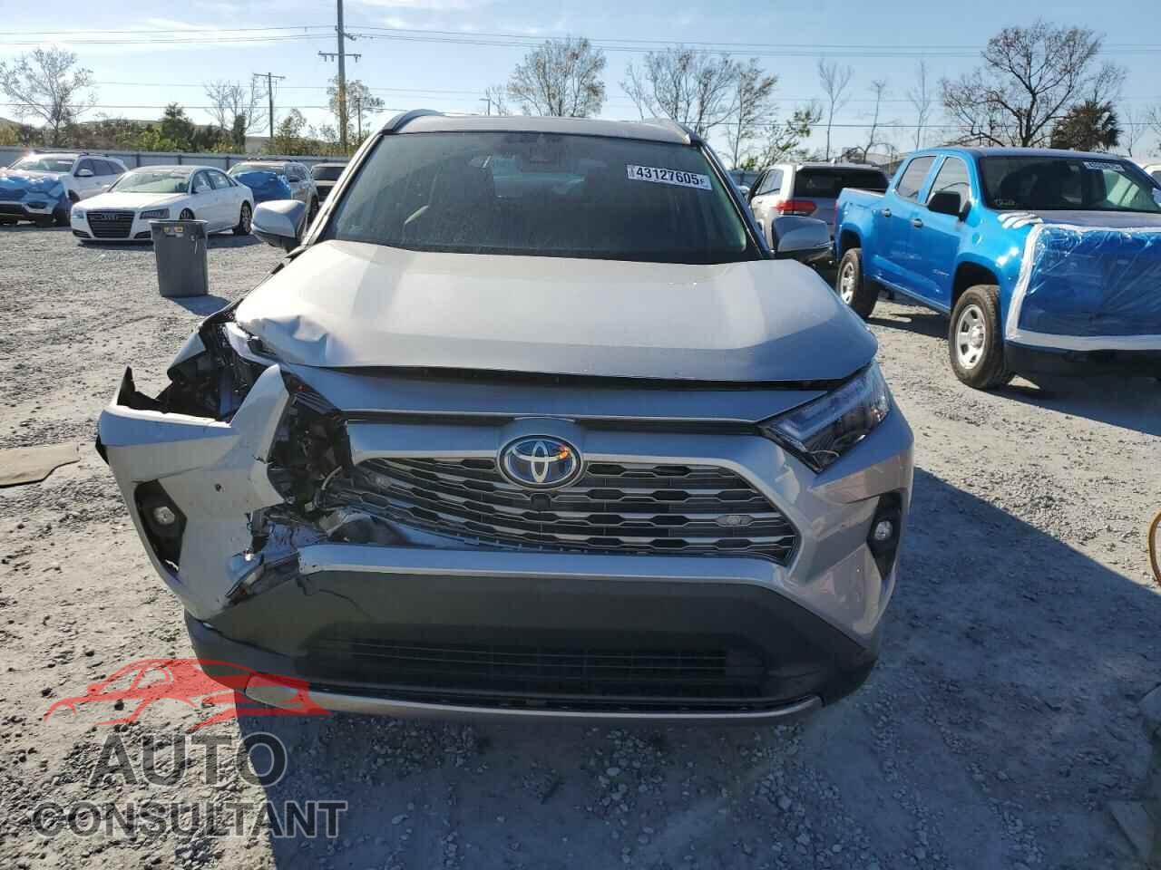 TOYOTA RAV4 2024 - 2T3D6RFV4RW074876