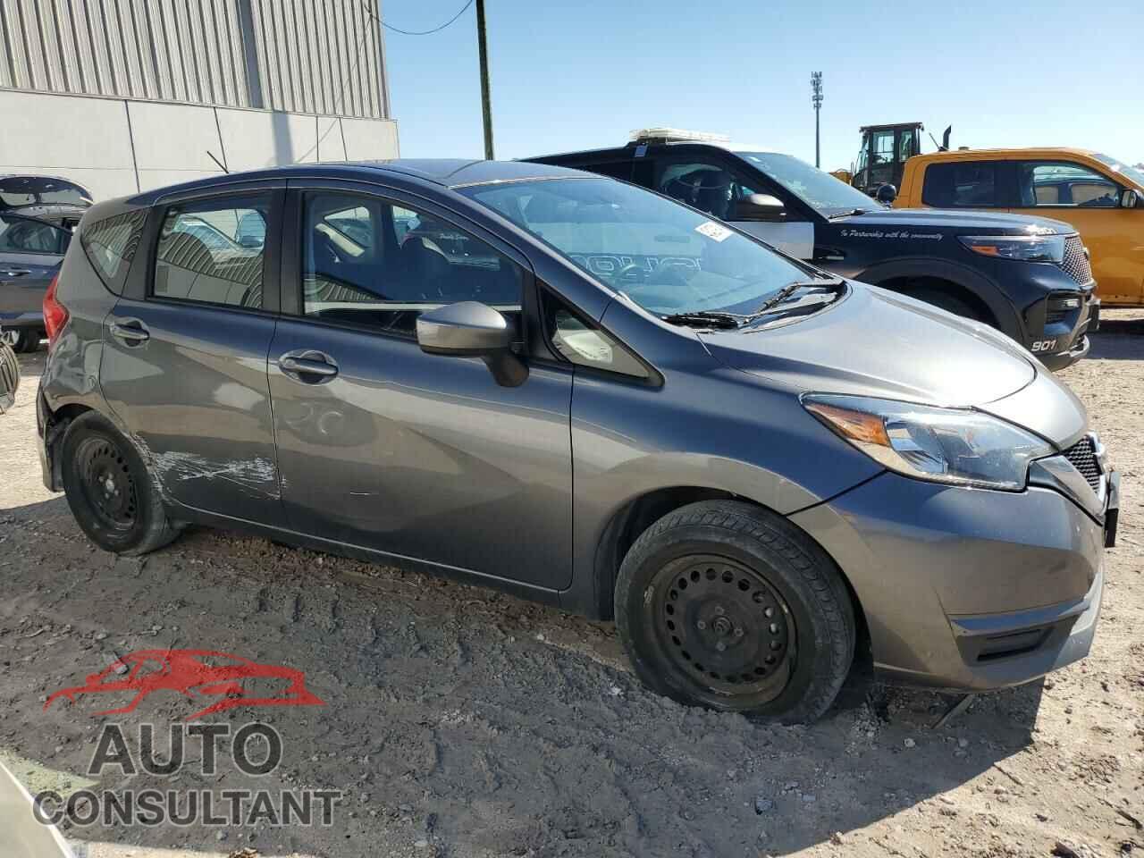 NISSAN VERSA 2018 - 3N1CE2CP9JL370809