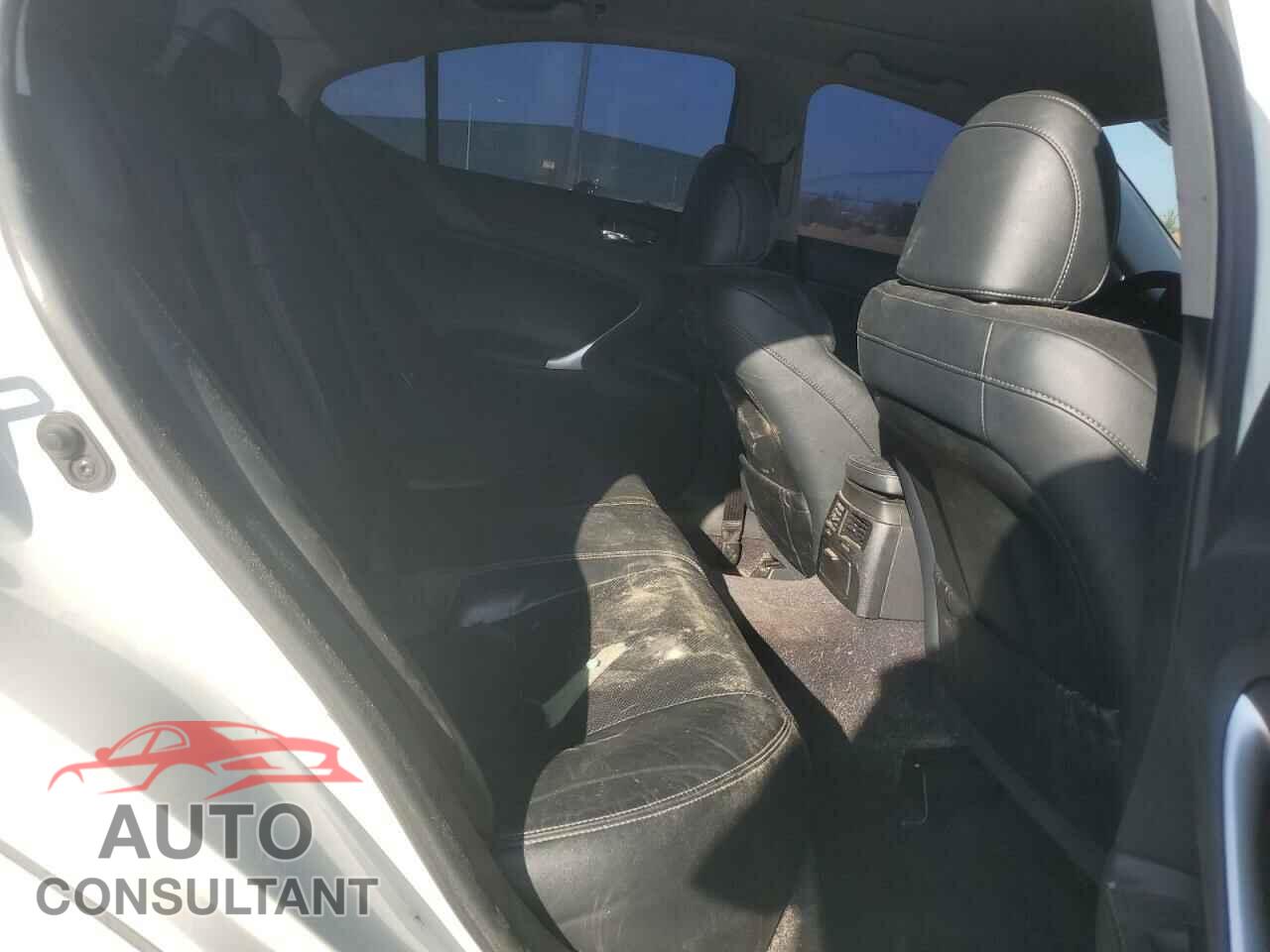 LEXUS IS 2013 - JTHBF5C27D5185429