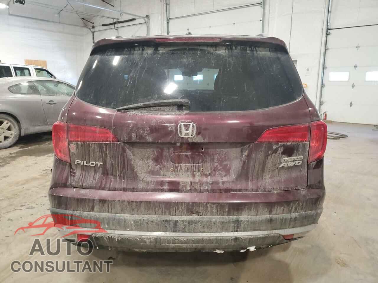 HONDA PILOT 2017 - 5FNYF6H91HB077609