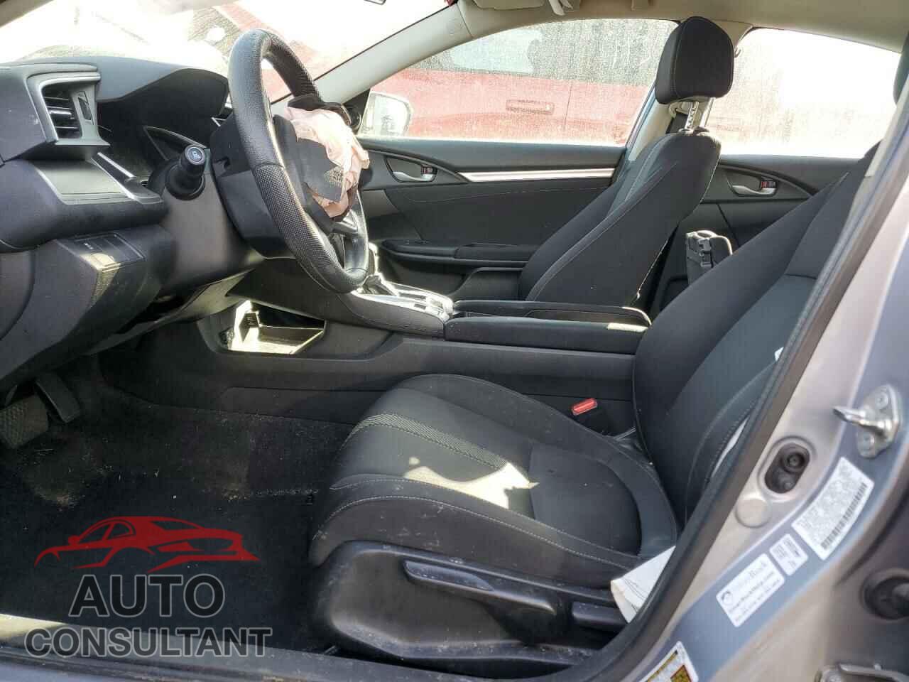 HONDA CIVIC 2018 - 2HGFC2F71JH524886