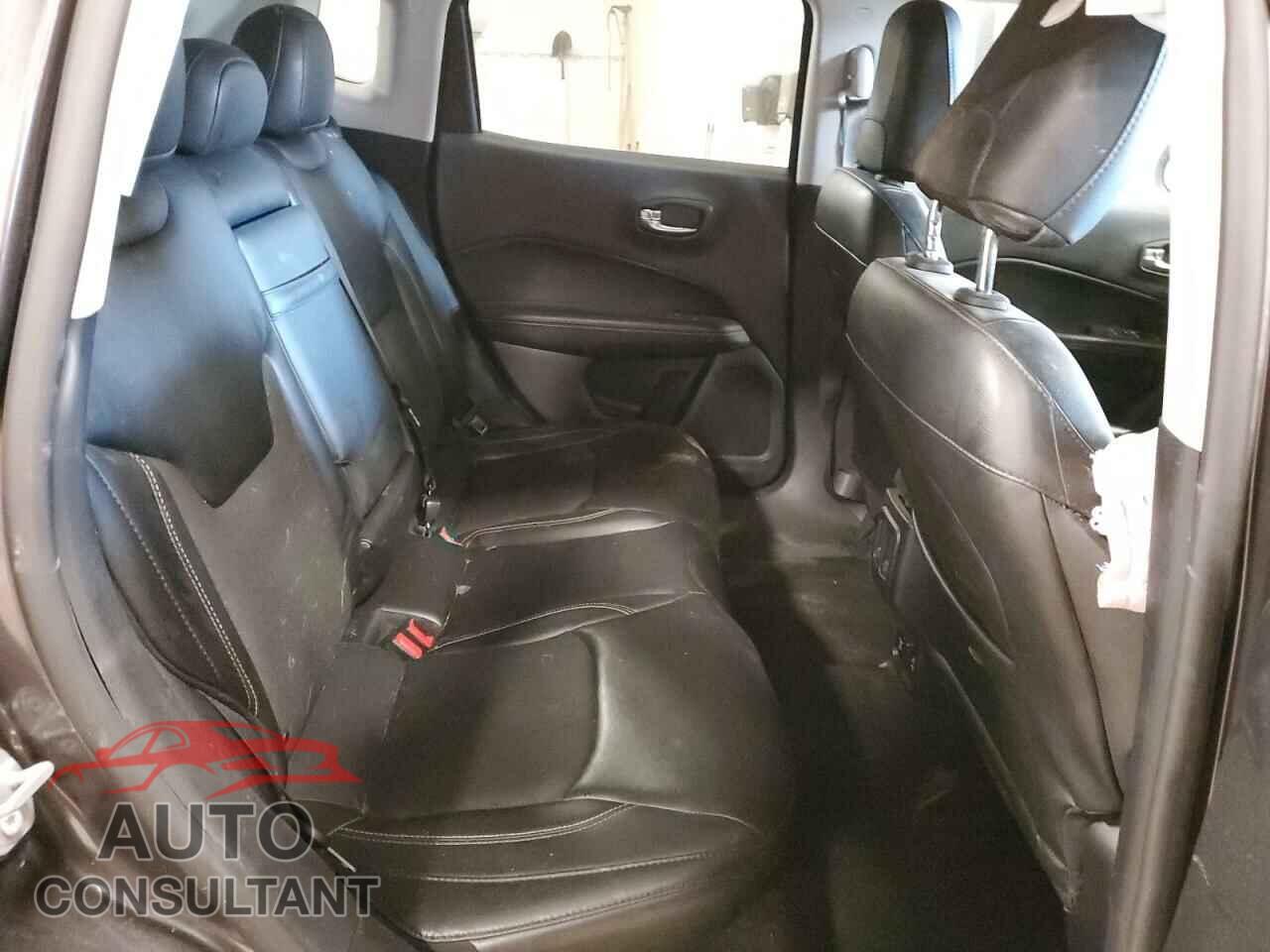 JEEP COMPASS 2018 - 3C4NJDBB3JT485666
