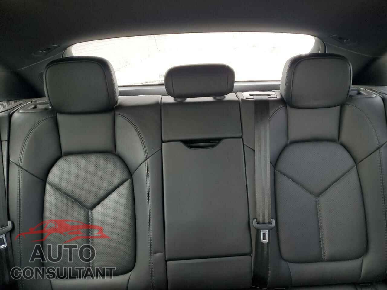 PORSCHE MACAN 2018 - WP1AA2A53JLB17402