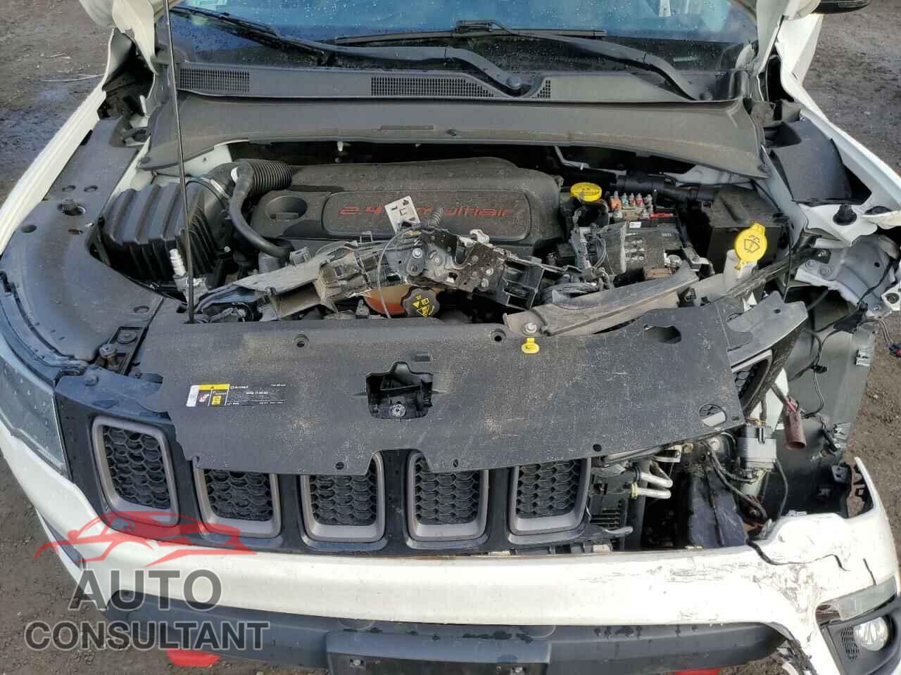 JEEP COMPASS 2018 - 3C4NJDDB0JT199108