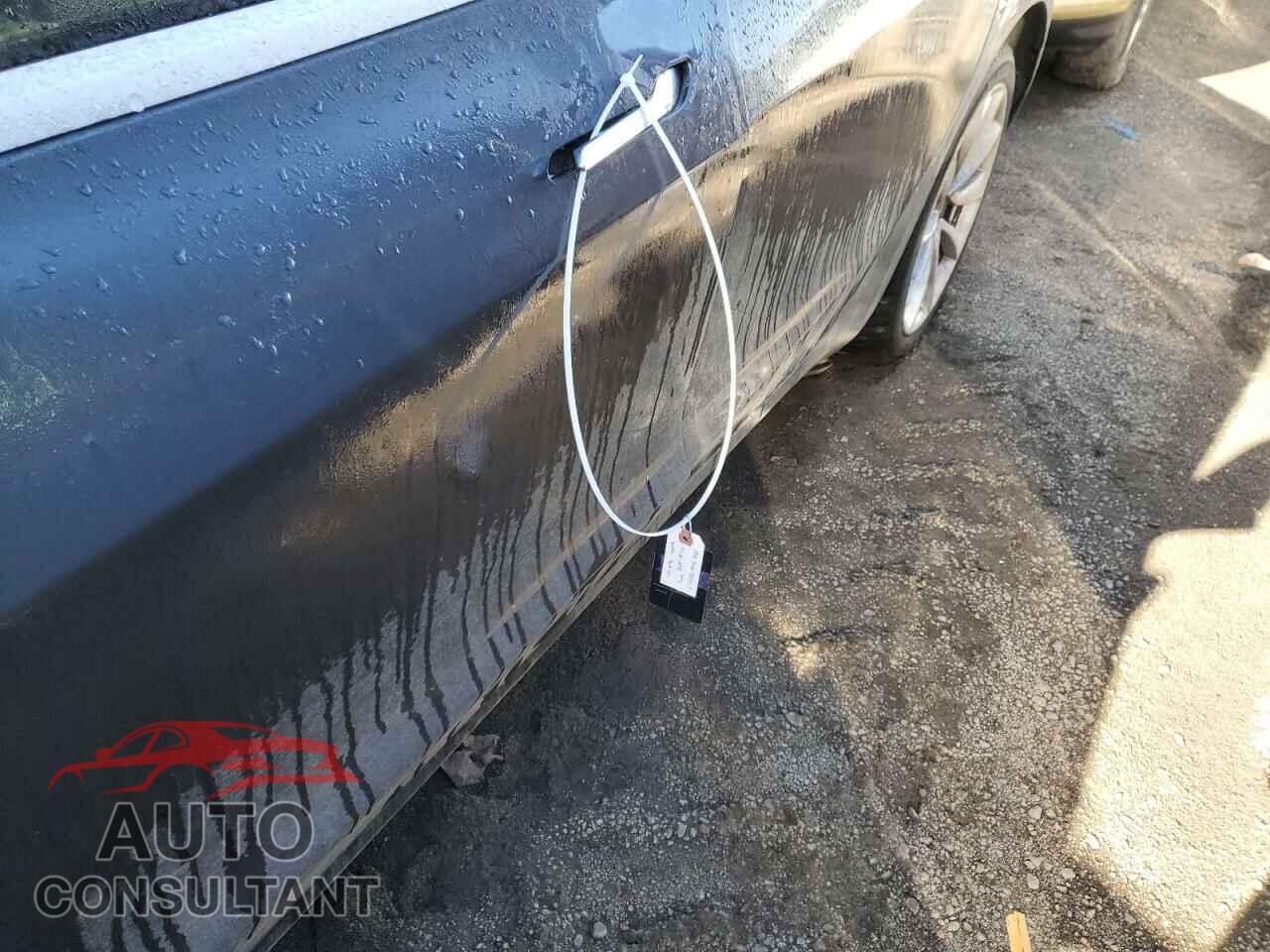 TESLA MODEL 3 2018 - 5YJ3E1EB6JF086898