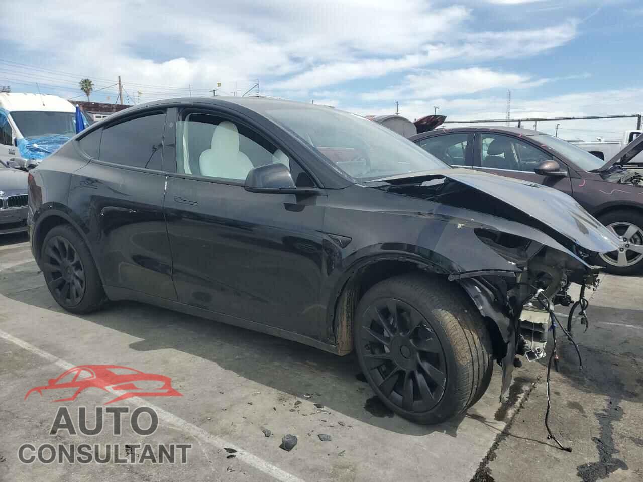 TESLA MODEL Y 2023 - 7SAYGDED6PF931537