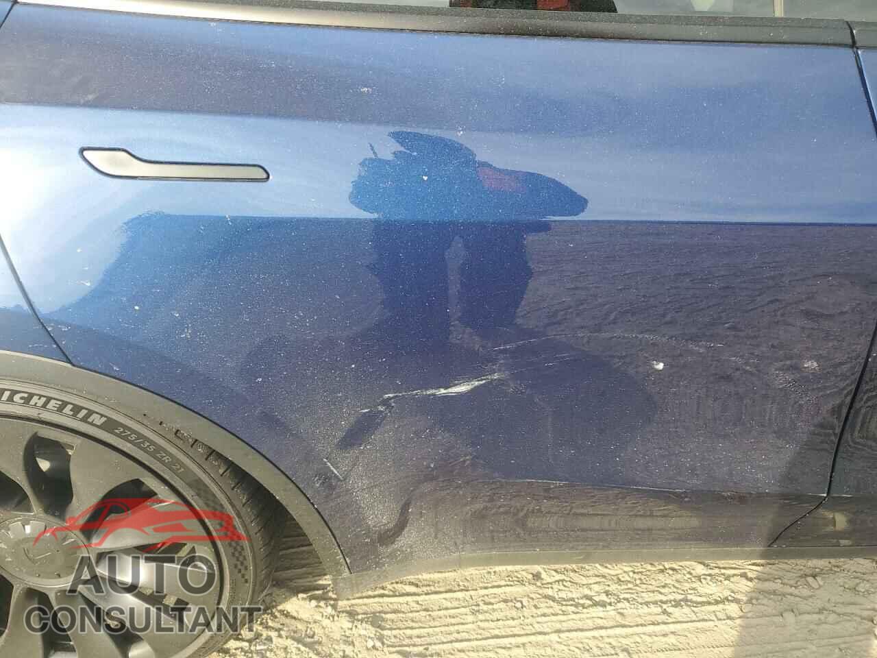 TESLA MODEL Y 2023 - 7SAYGDEF7PF898453