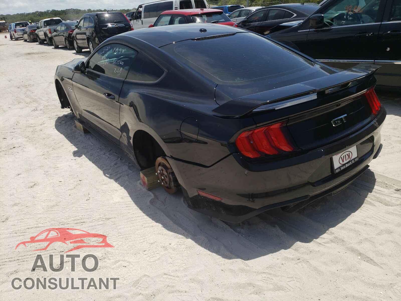 FORD MUSTANG 2018 - 1FA6P8CF7J5102264