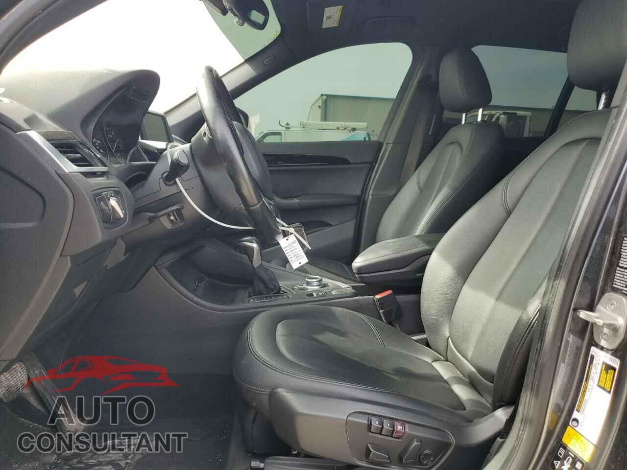 BMW X1 2017 - WBXHT3C37H5F73516