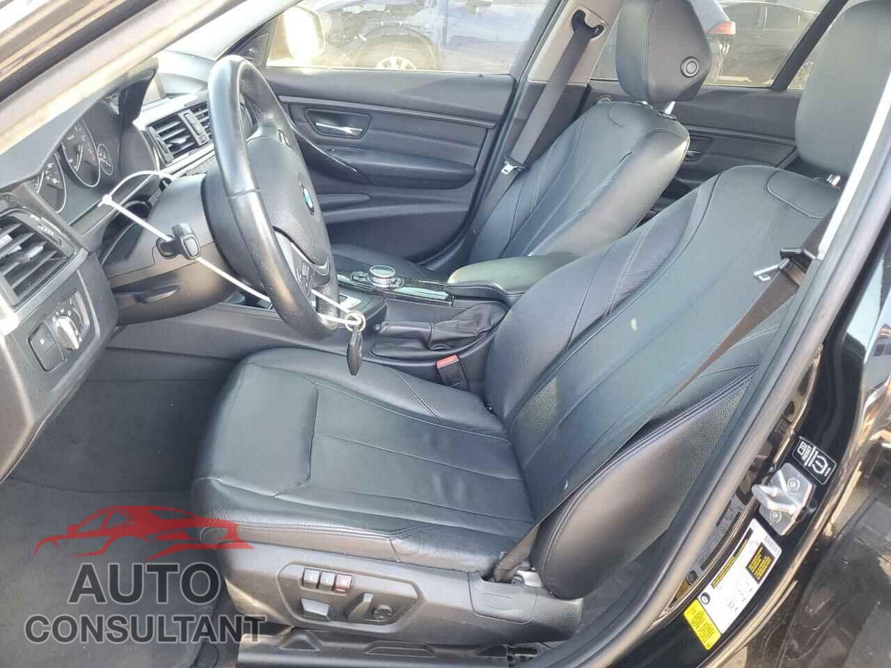 BMW 3 SERIES 2014 - WBA3C1C58EK108635
