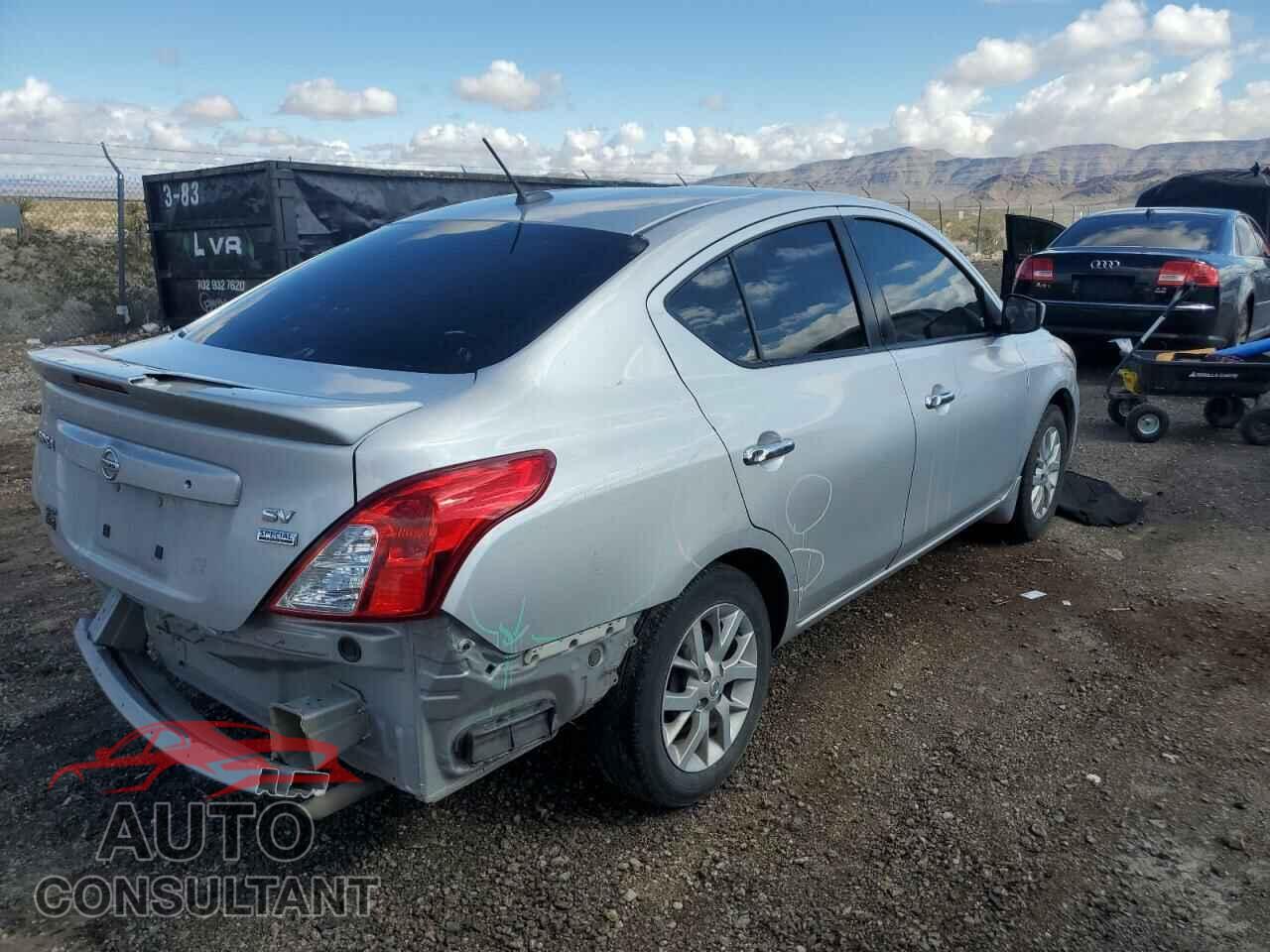 NISSAN VERSA 2017 - 3N1CN7AP7HL808544