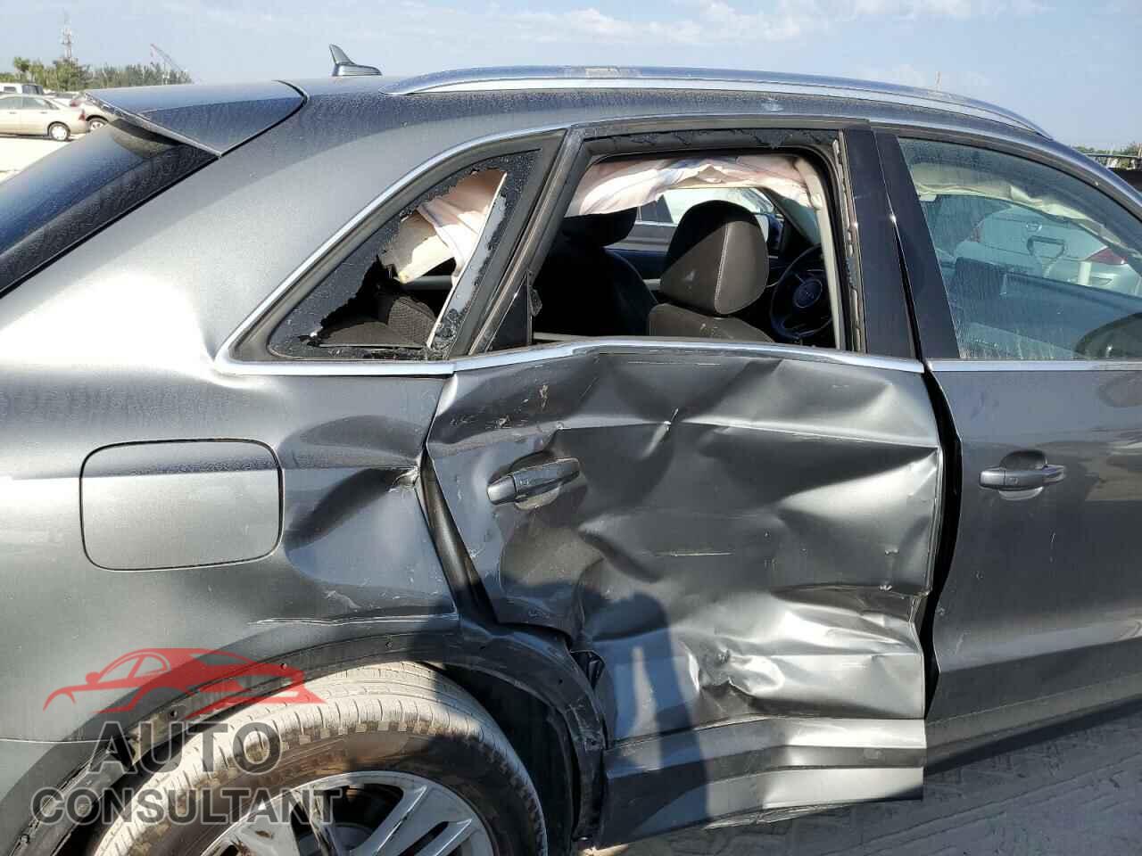 AUDI Q3 2017 - WA1JCCFS8HR002991
