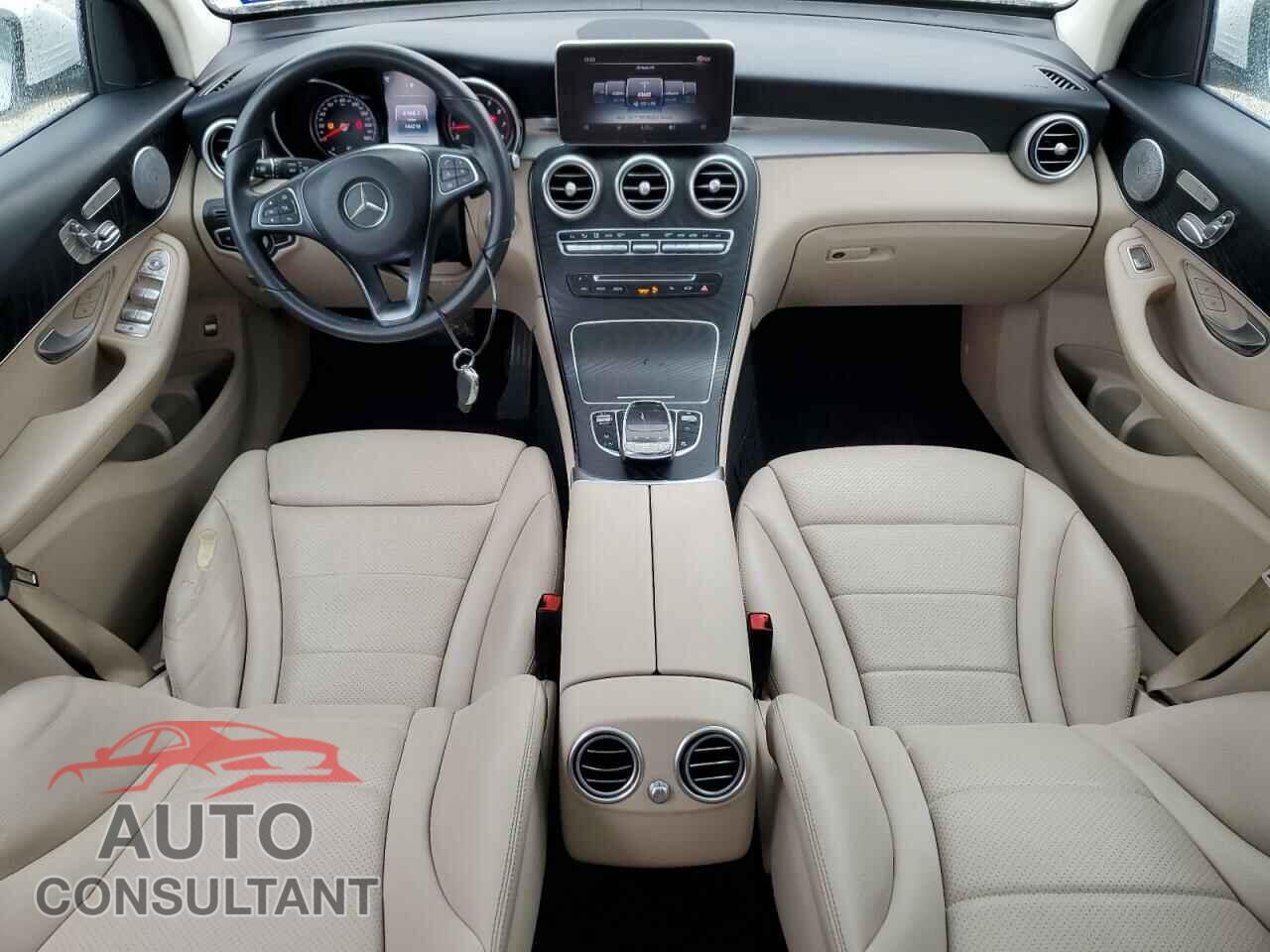 MERCEDES-BENZ GLC-CLASS 2017 - WDC0G4JB0HV012855