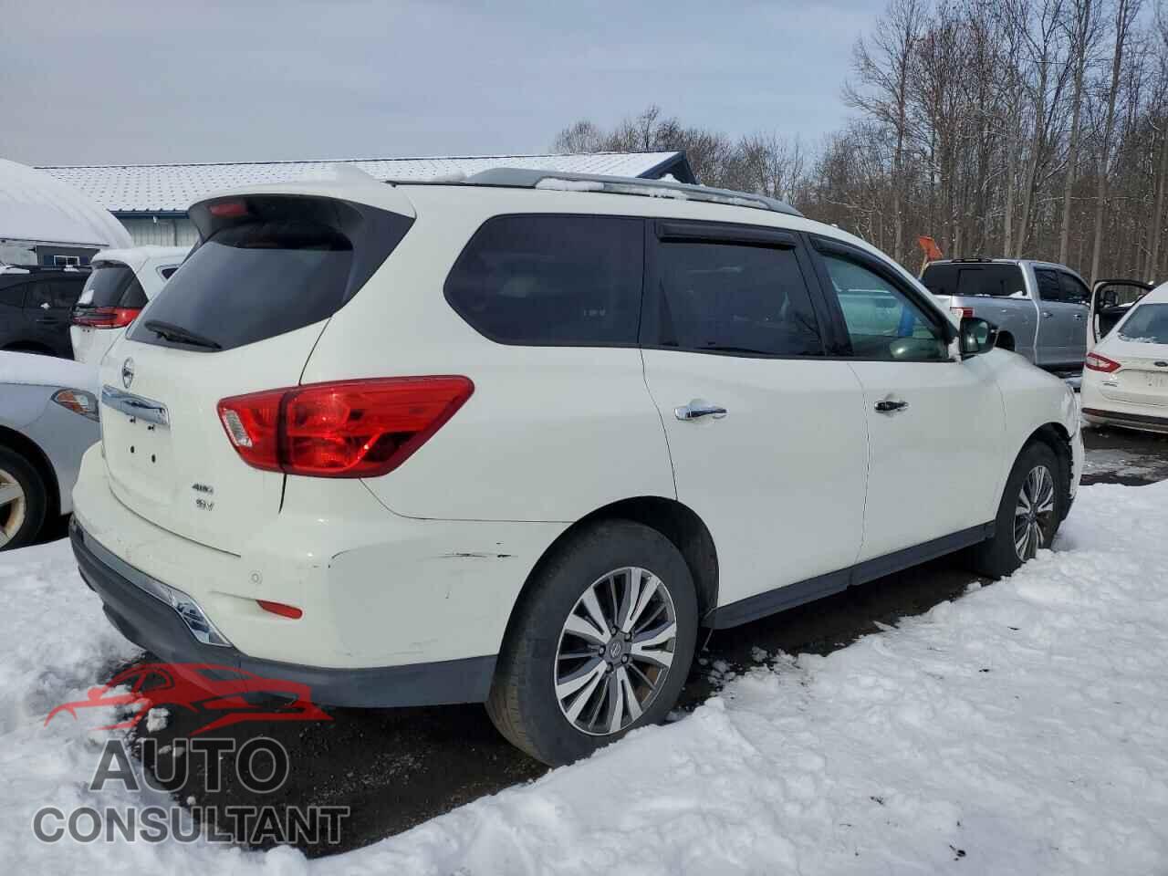 NISSAN PATHFINDER 2019 - 5N1DR2MM8KC628790