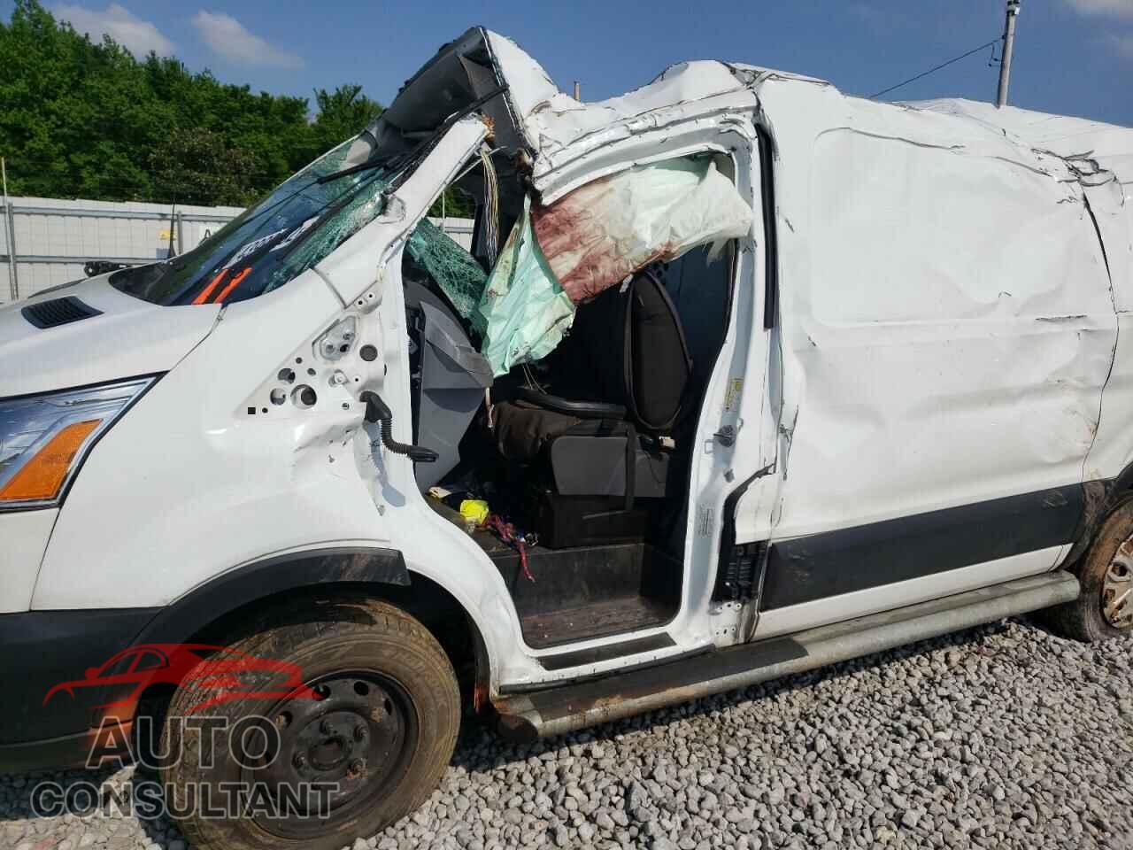 FORD TRANSIT CO 2019 - 1FTYR1YM5KKA42001