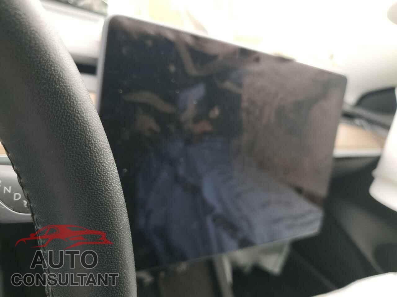 TESLA MODEL 3 2022 - 5YJ3E1EB1NF178703