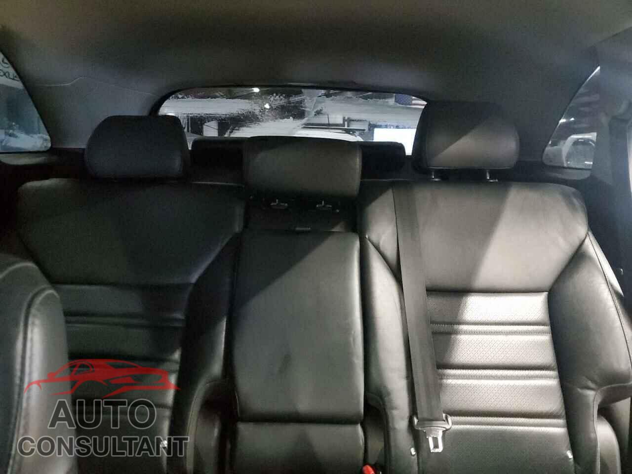KIA SORENTO 2016 - 5XYPHDA57GG104370