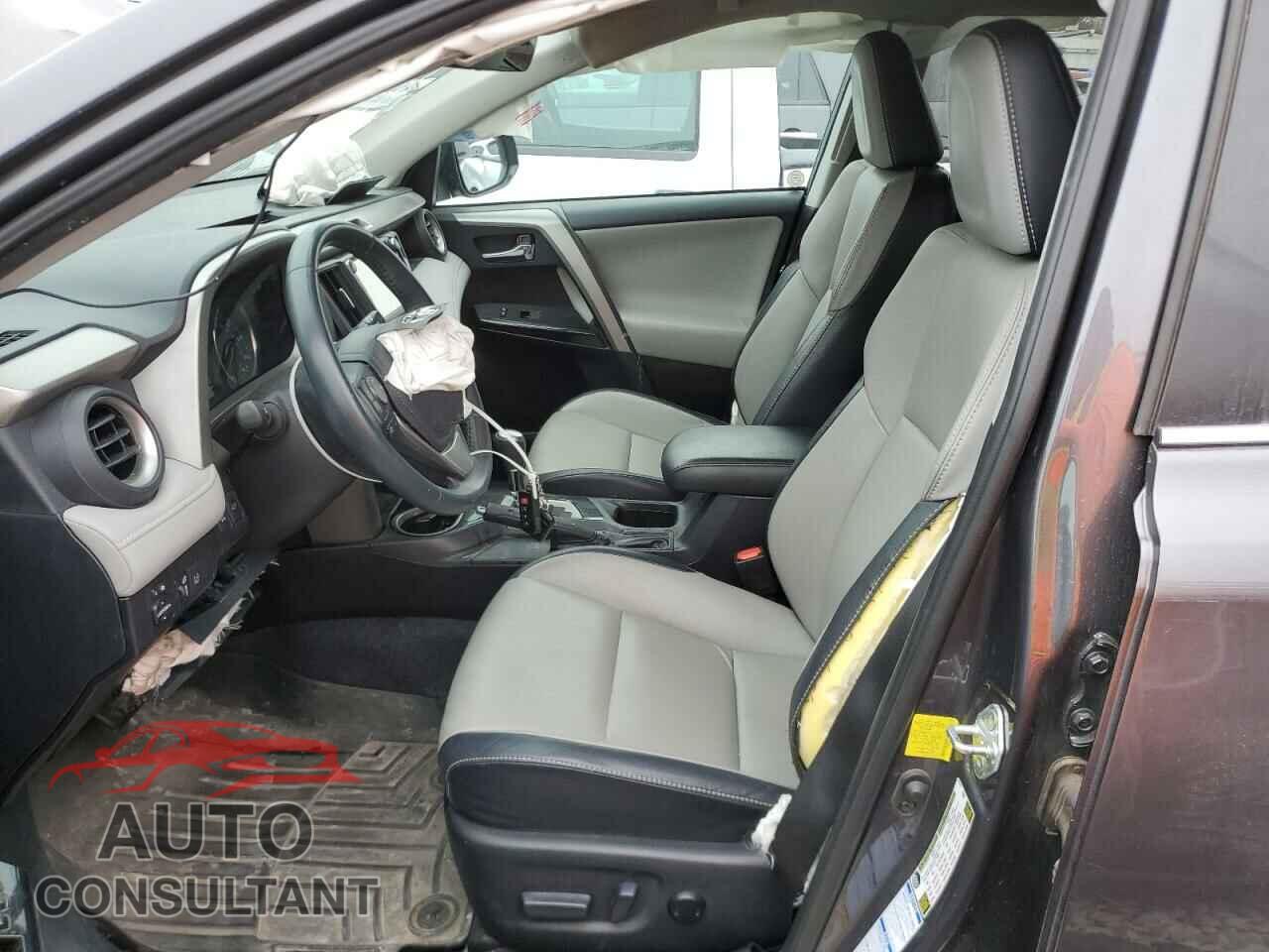 TOYOTA RAV4 2017 - 2T3DFREV1HW618220